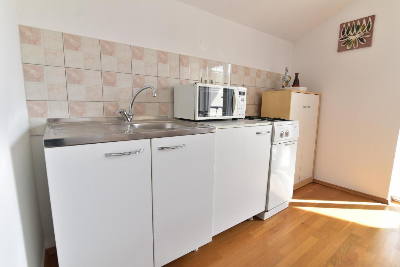 Nena Apartment Sukošan Exterior foto