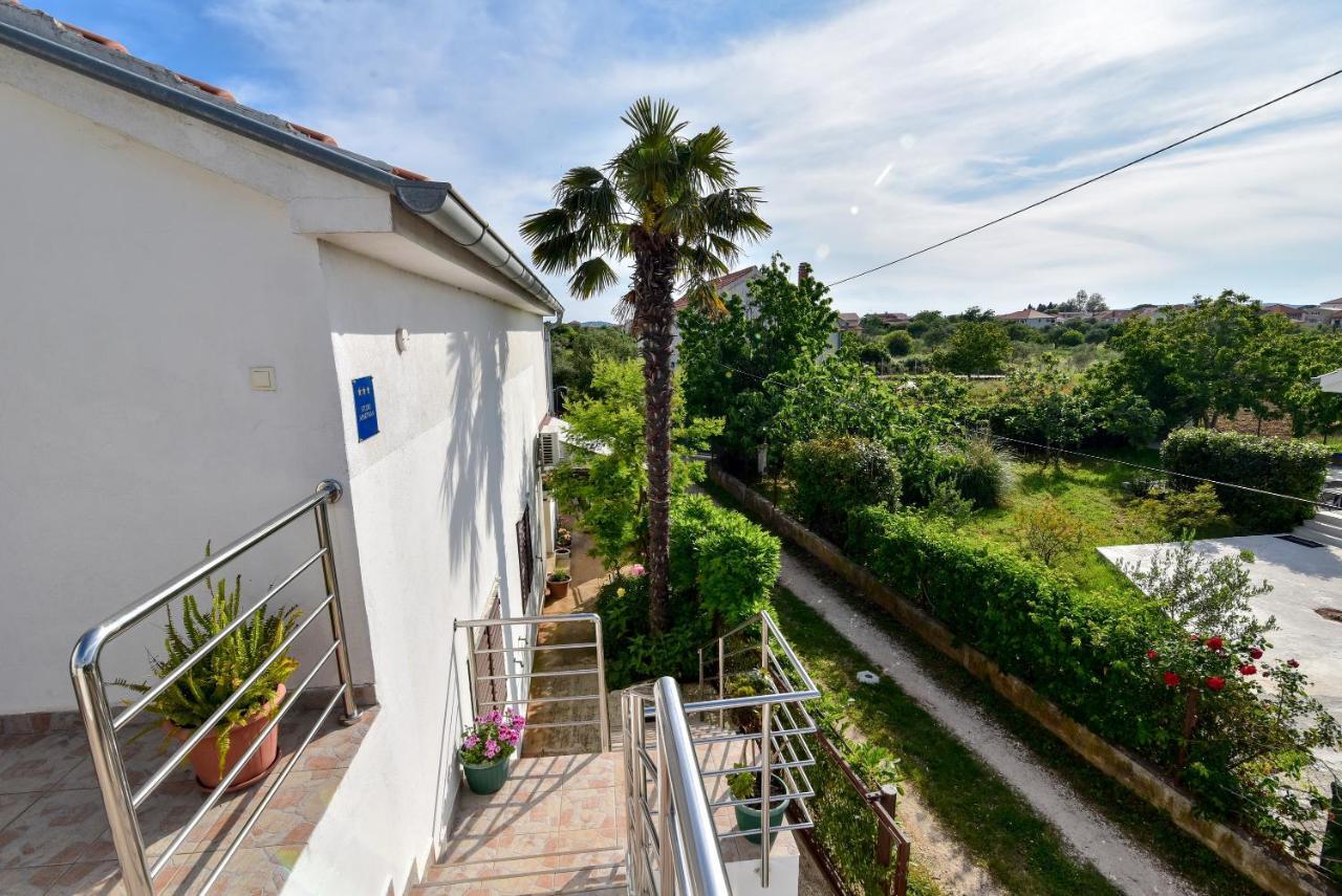Nena Apartment Sukošan Exterior foto